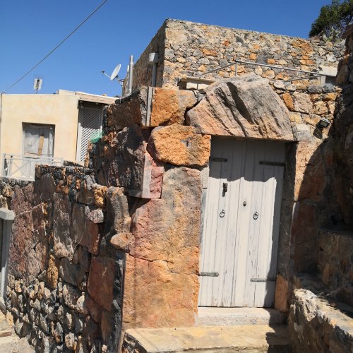 Autour de Vrahasi dans les montagnes